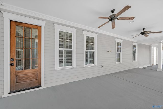 8 College Hill Circle NW, Huntsville, AL 35806