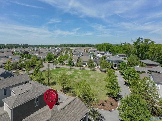 8 College Hill Circle NW, Huntsville, AL 35806