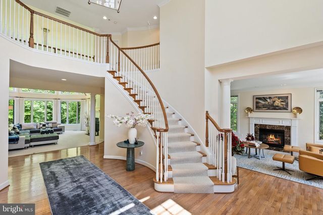 9304 FITZ FOLLY DR, Great Falls, VA 22066