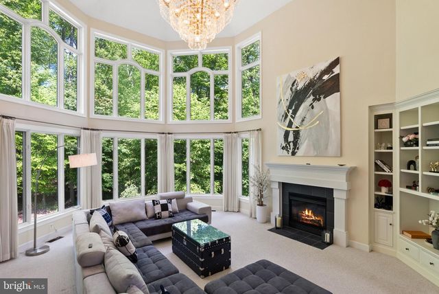 9304 FITZ FOLLY DR, Great Falls, VA 22066