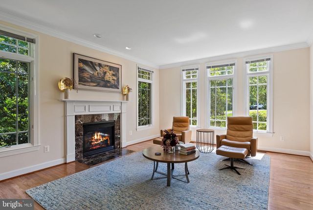 9304 FITZ FOLLY DR, Great Falls, VA 22066