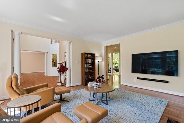 9304 FITZ FOLLY DR, Great Falls, VA 22066