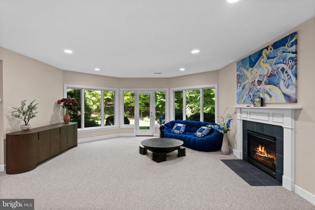 9304 FITZ FOLLY DR, Great Falls, VA 22066