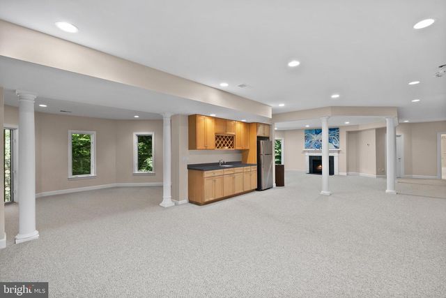 9304 FITZ FOLLY DR, Great Falls, VA 22066