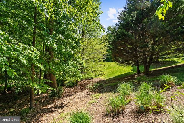 9304 FITZ FOLLY DR, Great Falls, VA 22066