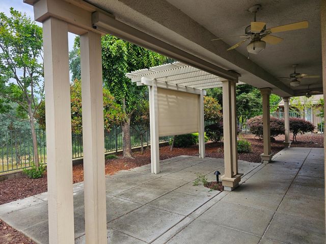 109 Timberlodge Ct, Roseville, CA 95747