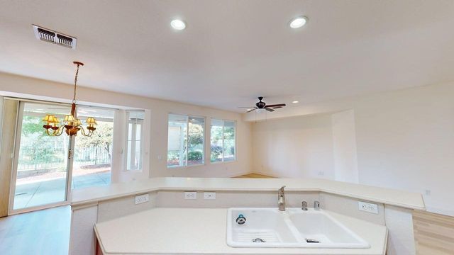 109 Timberlodge Ct, Roseville, CA 95747