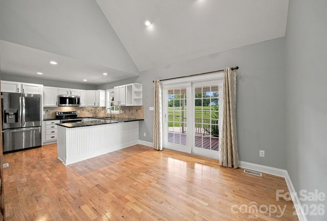 122 Wood Duck Loop, Mooresville, NC 28117