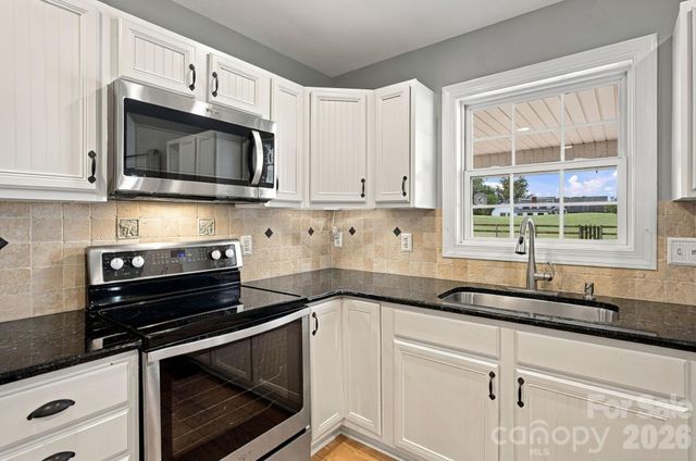 122 Wood Duck Loop, Mooresville, NC 28117