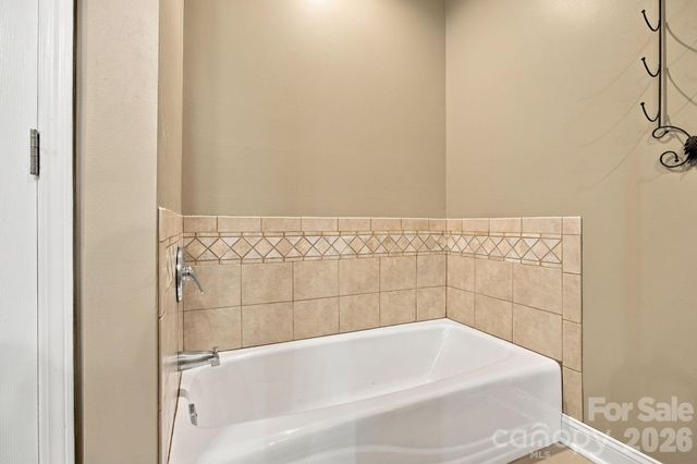 122 Wood Duck Loop, Mooresville, NC 28117