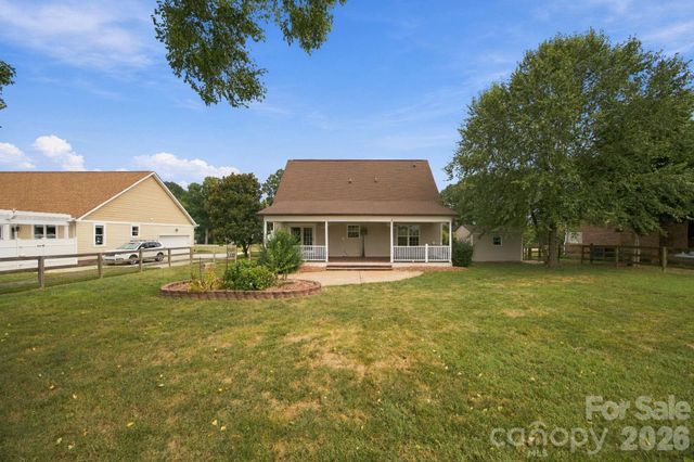 122 Wood Duck Loop, Mooresville, NC 28117