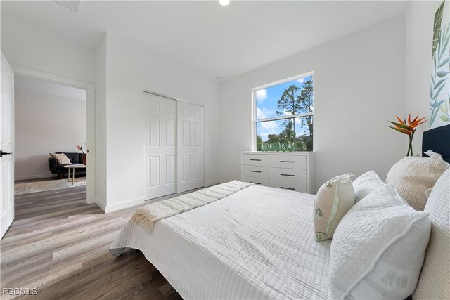 313-315 Ivan AVE S, Lehigh Acres, FL 33973