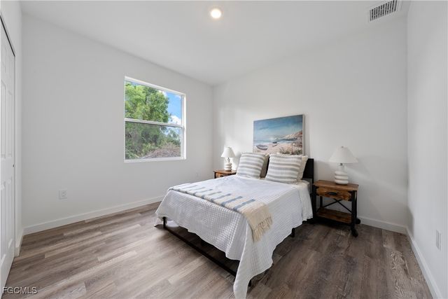 313-315 Ivan AVE S, Lehigh Acres, FL 33973