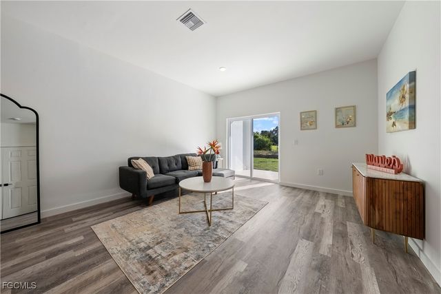 313-315 Ivan AVE S, Lehigh Acres, FL 33973