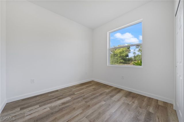 313-315 Ivan AVE S, Lehigh Acres, FL 33973