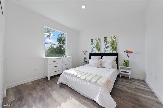 313-315 Ivan AVE S, Lehigh Acres, FL 33973