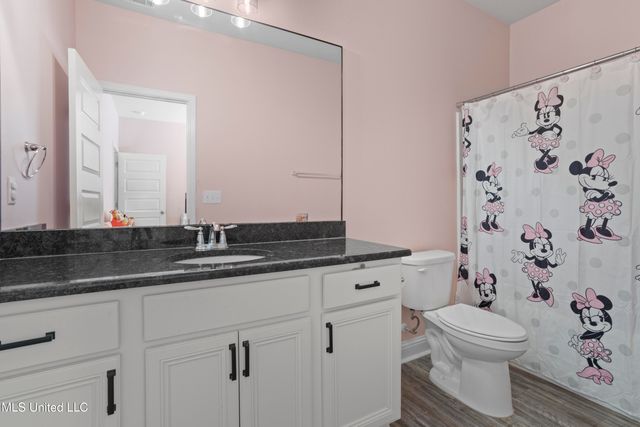 6594 Sugarcane Circle, Ocean Springs, MS 39564