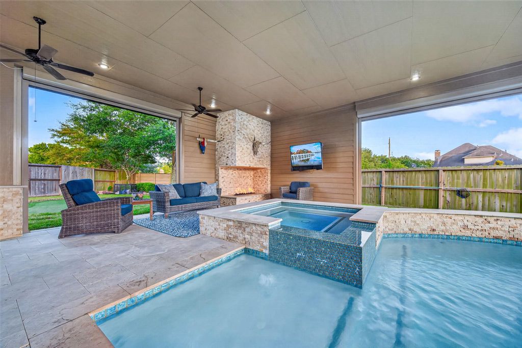 20503 Azalea Chase Drive, Richmond, TX 77406