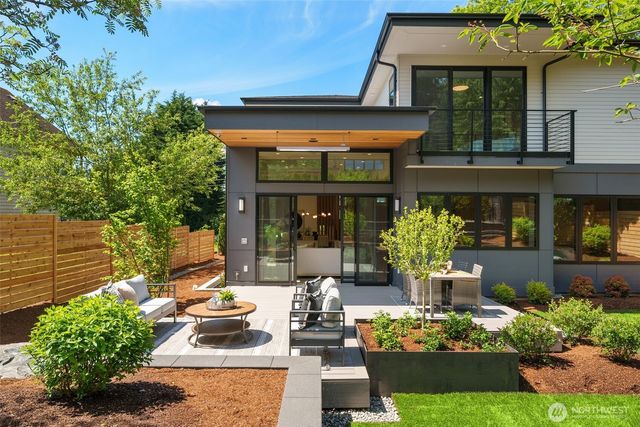 2728 63rd Avenue SE, Mercer Island, WA 98040