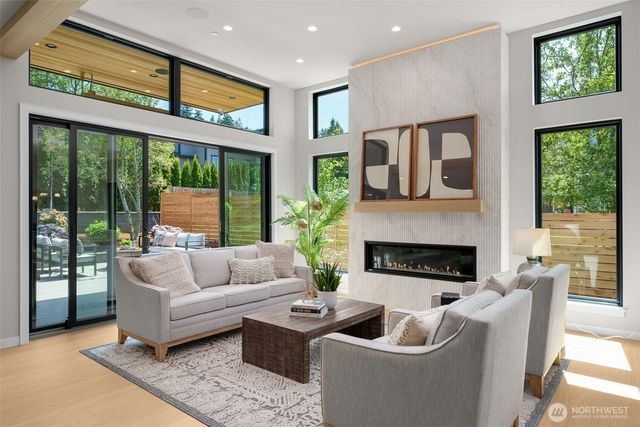 2728 63rd Avenue SE, Mercer Island, WA 98040