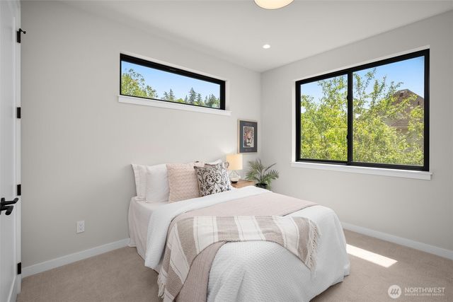 2728 63rd Avenue SE, Mercer Island, WA 98040