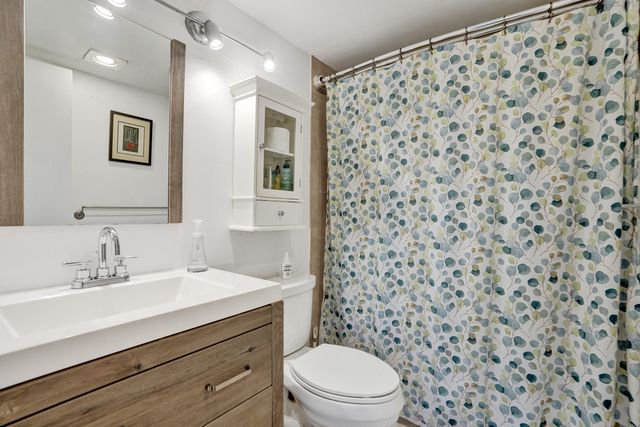 1040 SE 4TH Avenue 120, Deerfield Beach, FL 33441