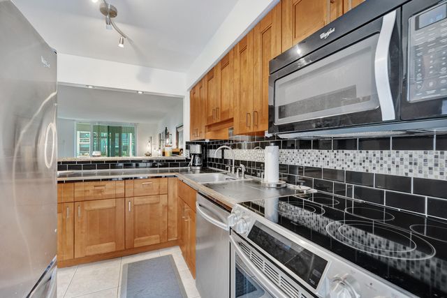 1040 SE 4TH Avenue 120, Deerfield Beach, FL 33441