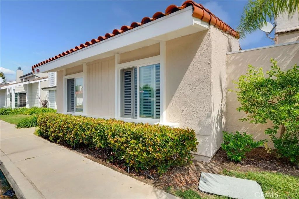7051 Island Village Drive, Long Beach, CA 90803