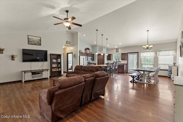 23210 N MASSIF RD, Rathdrum, ID 83858