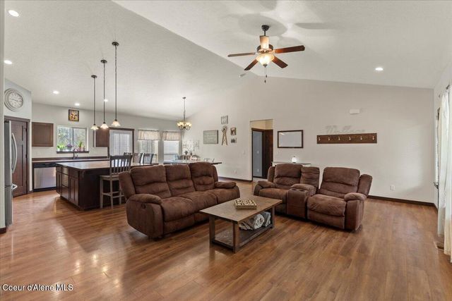 23210 N MASSIF RD, Rathdrum, ID 83858