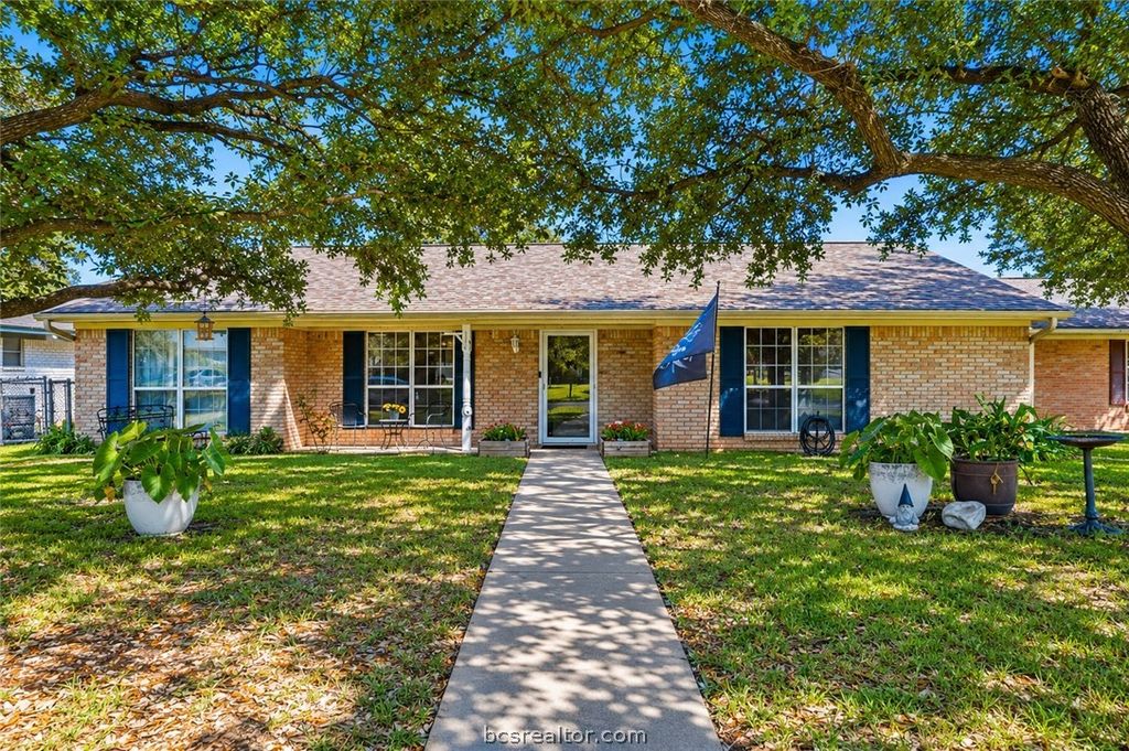 1614 Luza Street, Bryan, TX 77802 — exterior