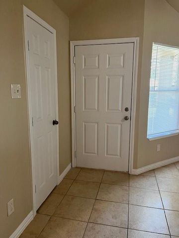 8610 Flower Path Street, Houston, TX 77044