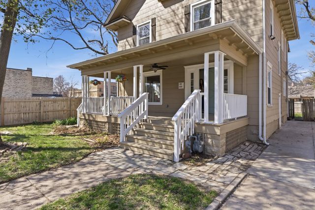 229 N Chautauqua Ave, Wichita, KS 67214