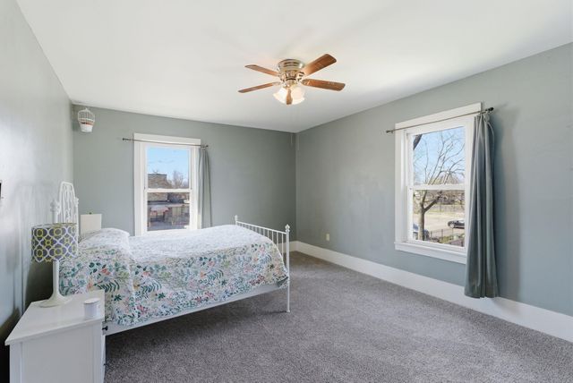 229 N Chautauqua Ave, Wichita, KS 67214