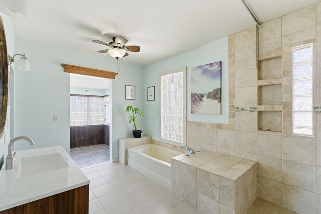 229 N Chautauqua Ave, Wichita, KS 67214