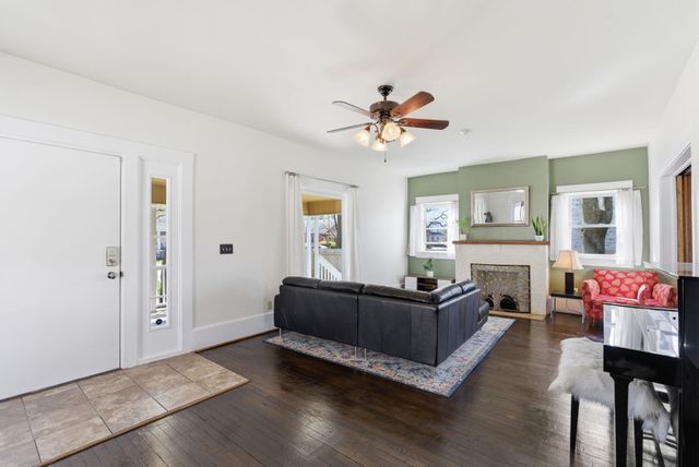 229 N Chautauqua Ave, Wichita, KS 67214