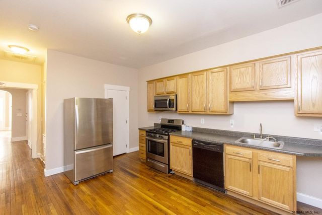 341 Madison Avenue 2nd fl, Albany, NY 12210