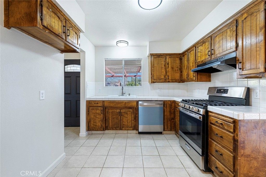 Image 13 of property listing at 655 N Princeton, Coalinga, CA 93210