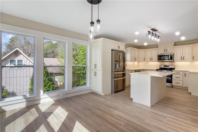 105 Riveredge Drive, Ellijay, GA 30536