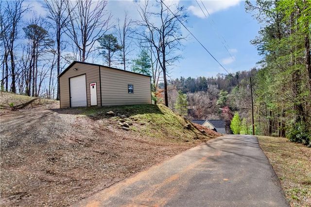 105 Riveredge Drive, Ellijay, GA 30536
