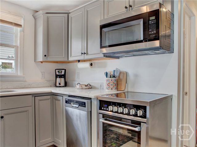 1512 Barnard Street, Savannah, GA 31401