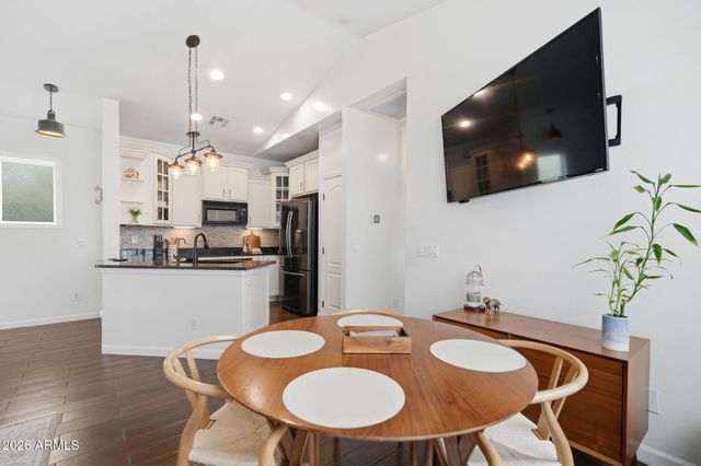 5740 S 21ST Place, Phoenix, AZ 85040
