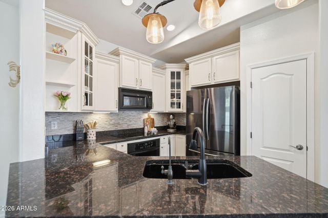 5740 S 21ST Place, Phoenix, AZ 85040