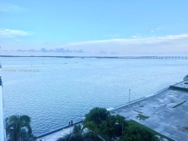 1155 Brickell Bay Drive 807, Miami, FL 33131