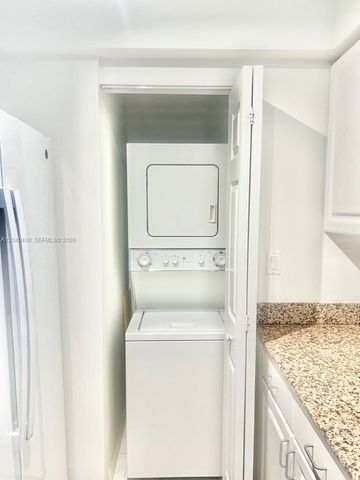 1155 Brickell Bay Drive 807, Miami, FL 33131