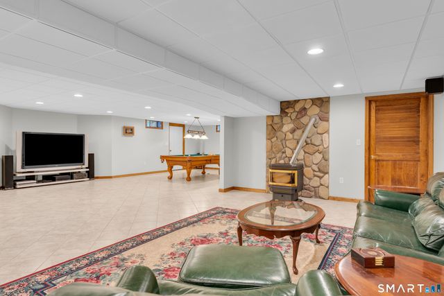 14 Oak Street, Wallingford, CT 06492