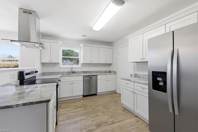 3469 Woodbaugh DR, Chesapeake, VA 23321