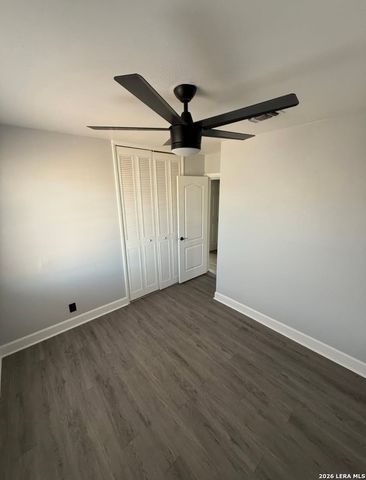 5846 CASTLE LK, San Antonio, TX 78218