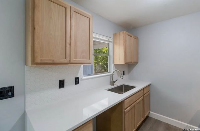 5846 CASTLE LK, San Antonio, TX 78218
