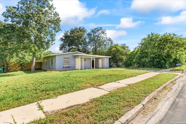 5846 Castle Lk, San Antonio, TX 78218